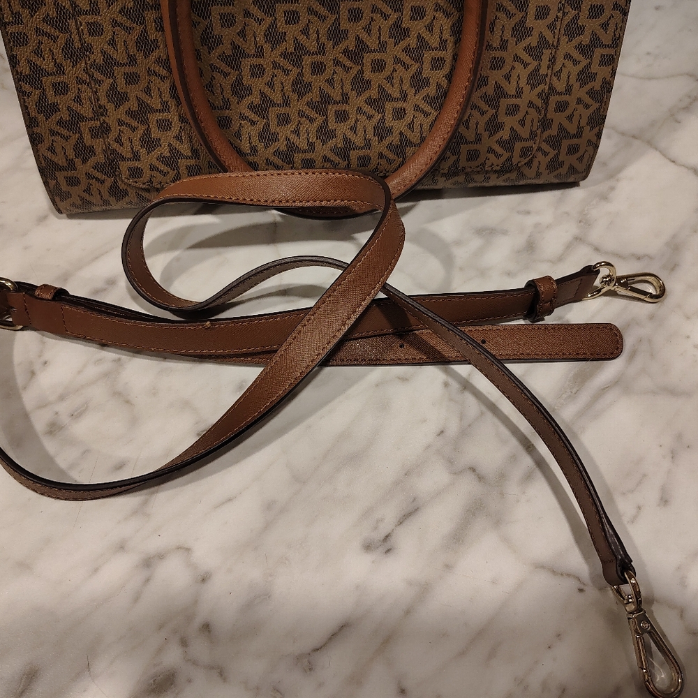 DKNY Monogram Purse - Picture 7 of 8